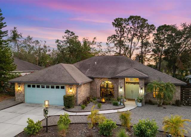 Property at 5706 Bent Oak Dr, Sarasota, FL 34232, 3 beds, 2 baths