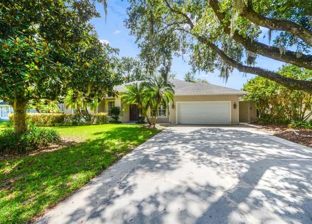 Property at 2905 Elbert Way, Kissimmee, FL 34758, 4 beds, 3 baths