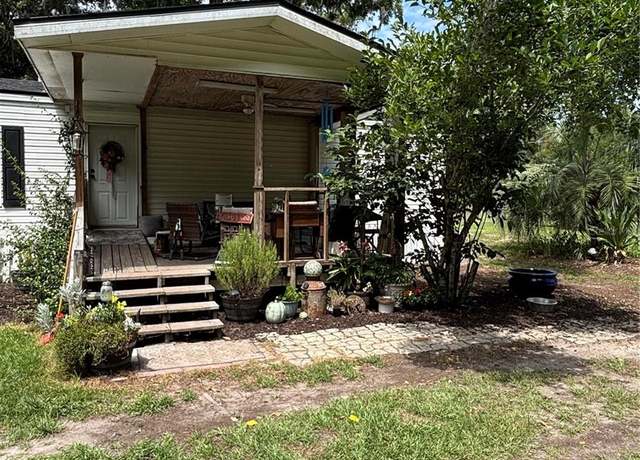 Property at 18520 N Highway 329, Reddick, FL 32686, 2 beds, 2 baths
