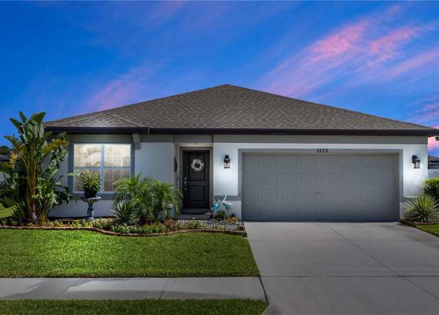 Property at 1323 Donatello Ln, Winter Haven, FL 33884, 4 beds, 2 baths