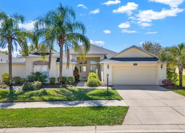 Property at 3624 Belle Rose Dr, Leesburg, FL 34748, 4 beds, 2.5 baths