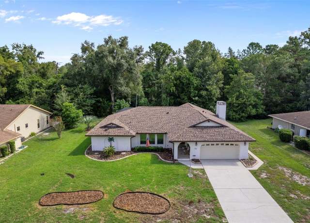 Property at 16 Foxgreen Ct, Homosassa, FL 34446, 3 beds, 2 baths