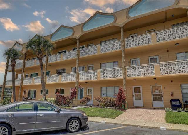 Property at 2466 Ecuadorian Way #32, Clearwater, FL 33763, 2 beds, 2 baths