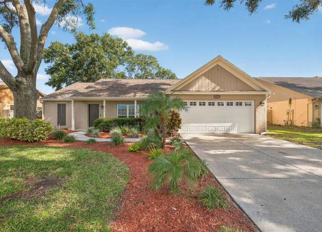 Property at 2410 Cedarcrest Pl, Valrico, FL 33596, 3 beds, 2 baths