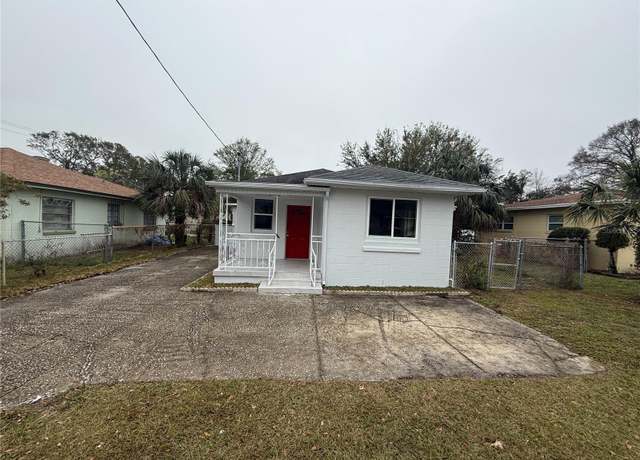 Property at 1904 W Saint Louis St, Tampa, FL 33607, 4 beds, 2 baths