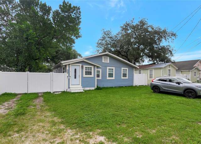 Property at 8413 N Hamner Ave, Tampa, FL 33604, 11 beds, 10 baths