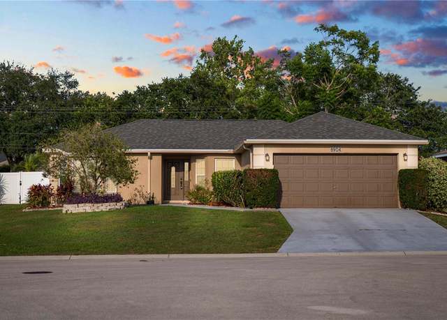 Property at 8904 Pebblebrooke Dr, Lakeland, FL 33810, 3 beds, 2 baths
