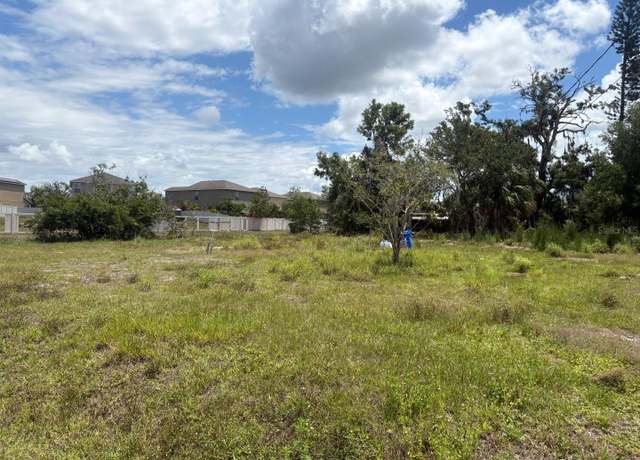 Property at 2208 7th St SW, Ruskin, FL 33570