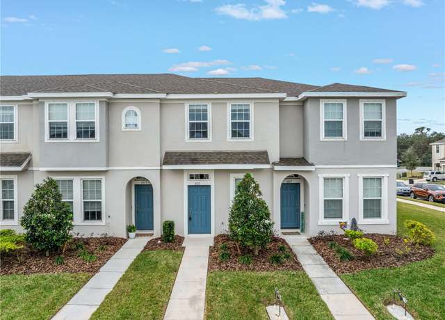 Property at 6111 Fairmont Ln, Palmetto, FL 34221, 2 beds, 2.5 baths