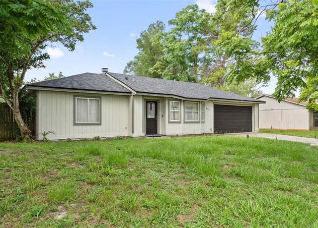Property at 2753 Beckwith St, Deltona, FL 32738, 3 beds, 2 baths