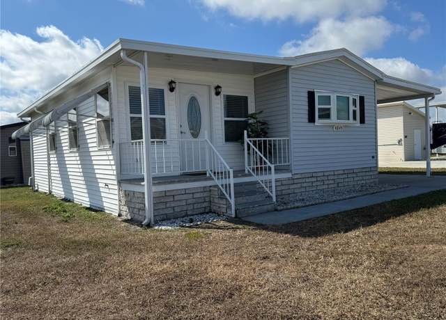 Property at 4845 Baker Ave, Zephyrhills, FL 33541, 1 bed, 2 baths