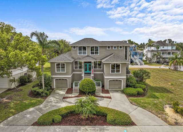 Property at 2050 N Pointe Alexis Dr, Tarpon Springs, FL 34689, 3 beds, 2 baths