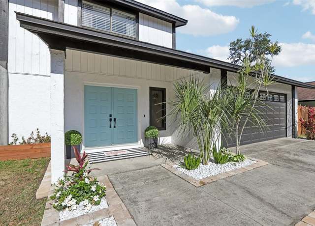 Property at 1502 Creekbend Dr, Brandon, FL 33510, 4 beds, 2.5 baths