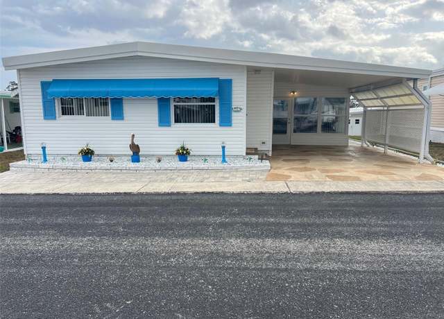 Property at 622 Queen Palm St, Largo, FL 33778, 2 beds, 2 baths