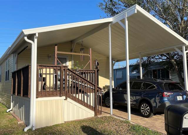 Property at 6206 Compass Ln, Tampa, FL 33611, 2 beds, 2 baths