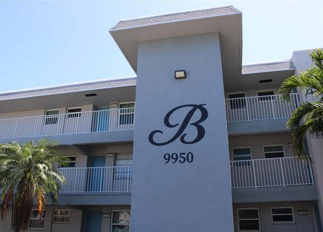 Property at 9950 47th Ave N #311, St Petersburg, FL 33708, 2 beds, 1 bath