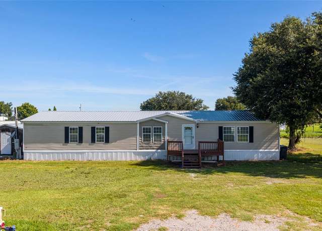 Property at 3510 Peaceful Skies Ln, Plant City, FL 33565, 3 beds, 2 baths