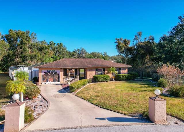 Property at 316 Amanda Ln, Leesburg, FL 34748, 3 beds, 3 baths