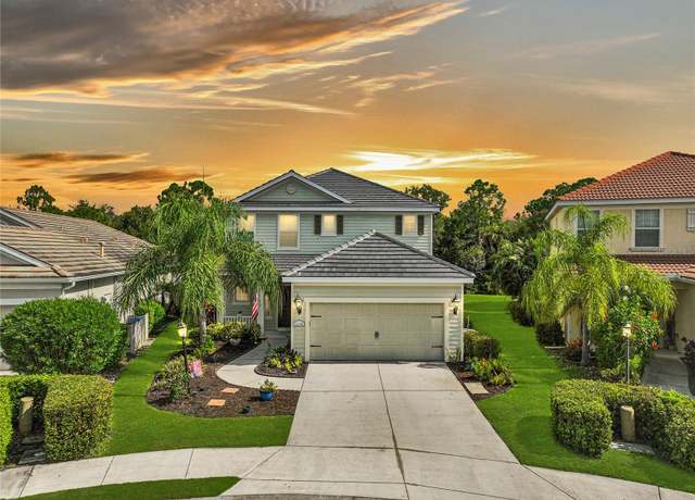 Property at 12196 Alachua Ln, Venice, FL 34293, 3 beds, 2.5 baths