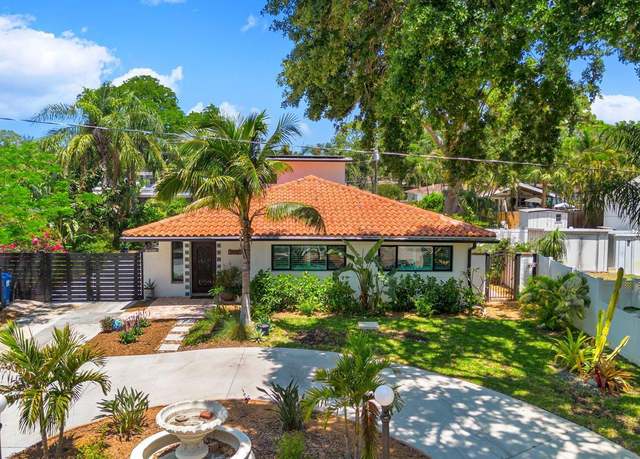 Property at 6213 12th Ave S, Gulfport, FL 33707, 4 beds, 4 baths