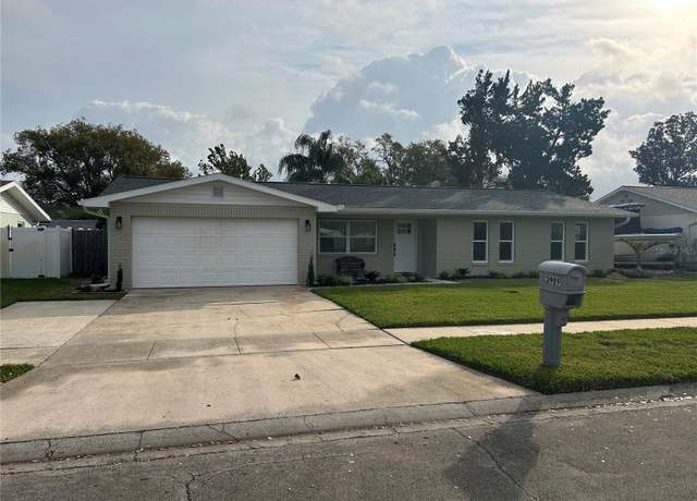 Property at 2929 Carriage Dr, South Daytona, FL 32119, 3 beds, 2 baths