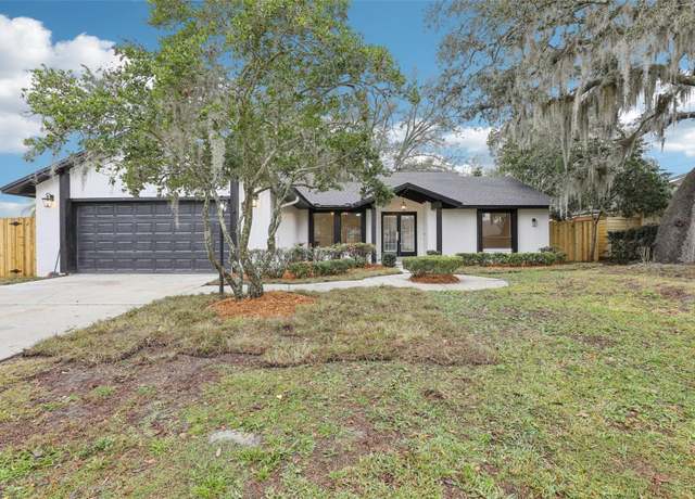 Property at 305 Haverlake Cir, Apopka, FL 32712, 4 beds, 2 baths