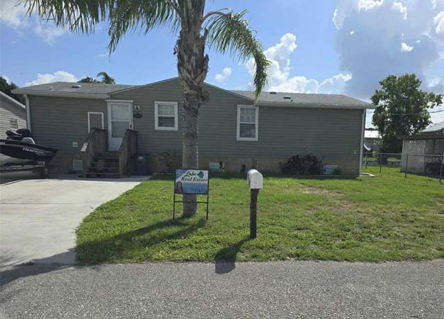 Property at 1081 6th St, Okeechobee, FL 34974, 3 beds, 2 baths