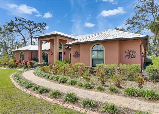 Property at 2307 7th St SW, Ruskin, FL 33570, 3 beds, 2 baths