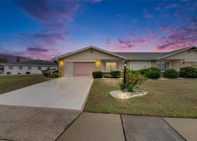 Property at 339 Club Manor Dr, Sun City Center, FL 33573, 2 beds, 2 baths