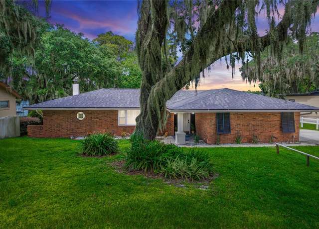 Property at 5584 N Dean Rd, Orlando, FL 32817, 3 beds, 3 baths