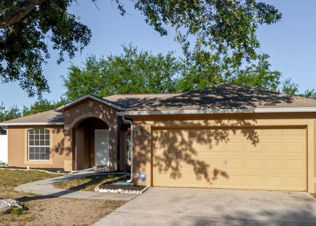 Property at 1472 Muir Cir, Clermont, FL 34711, 3 beds, 2 baths