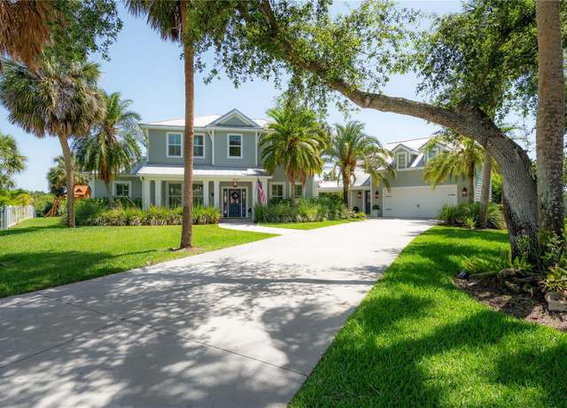 Property at 8927 Key West Island Way, Riverview, FL 33578, 5 beds, 4.5 baths