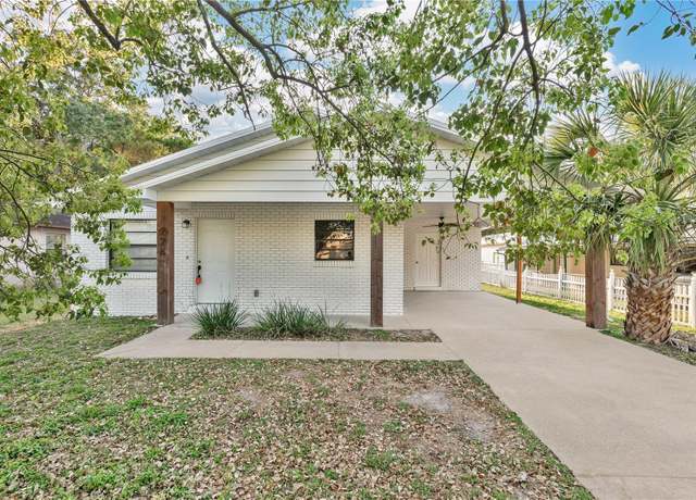Property at 226 Noxon St, Auburndale, FL 33823, 3 beds, 2 baths