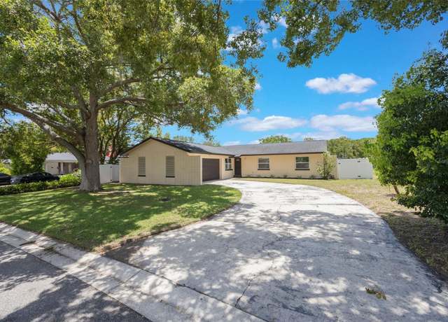 Property at 725 Laurel Way, Casselberry, FL 32707, 4 beds, 2 baths