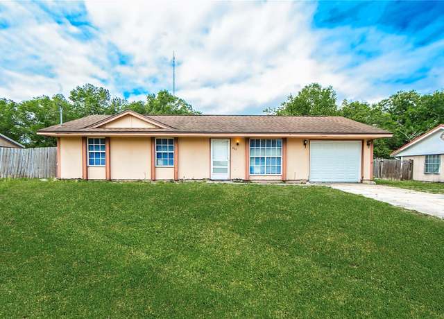 Property at 855 Third St, Orange City, FL 32763, 3 beds, 1 bath