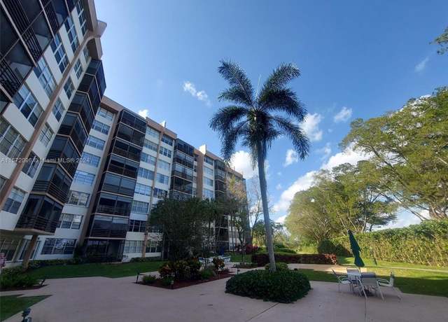 Property at 1400 Saint Charles Pl #614, Pembroke Pines, FL 33026, 1 bed, 1.5 baths