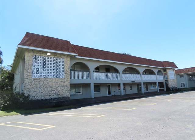 Property at 6026 22nd Ave N #5, St Petersburg, FL 33710, 2 beds, 2 baths