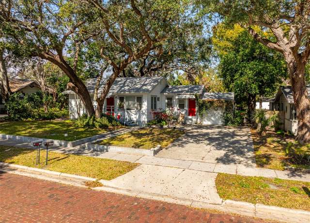 Property at 620 Scotland St, Dunedin, FL 34698, 2 beds, 1 bath