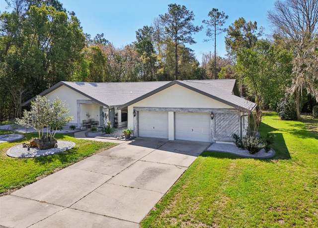 Property at 54 Pine Dr, Homosassa, FL 34446, 4 beds, 3 baths