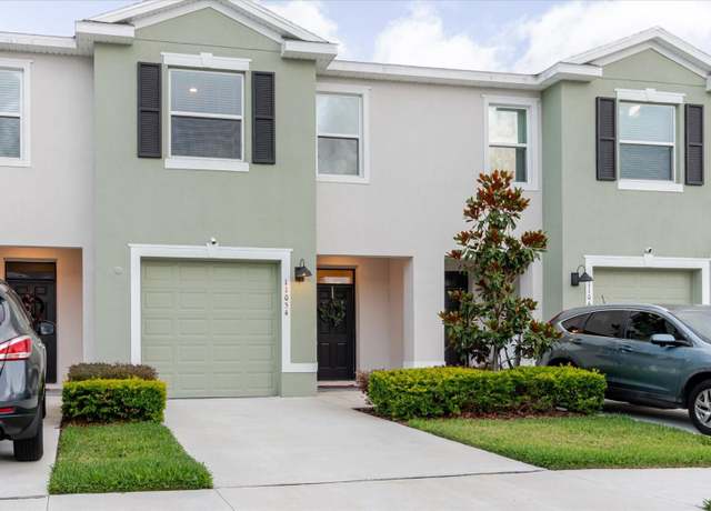 Property at 11054 Crescent Deer Dr, Land O Lakes, FL 34638, 3 beds, 2.5 baths