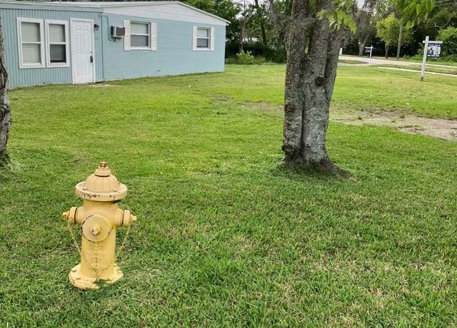 Property at 305 Elsie Ave, Daytona Beach, FL 32117, 3 beds, 1 bath