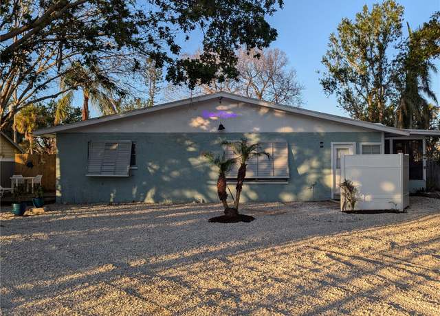 Property at 114 Nippino Trl W, Nokomis, FL 34275, 4 beds, 4 baths