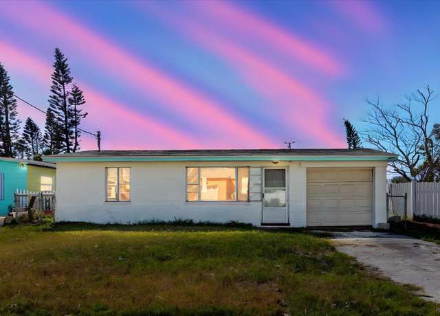 Property at 596 S Bayshore Dr, Madeira Beach, FL 33708, 2 beds, 1 bath