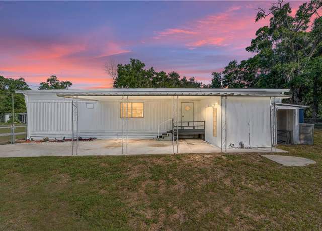 Property at 3141 SE 42nd Ave, Ocala, FL 34480, 2 beds, 2 baths