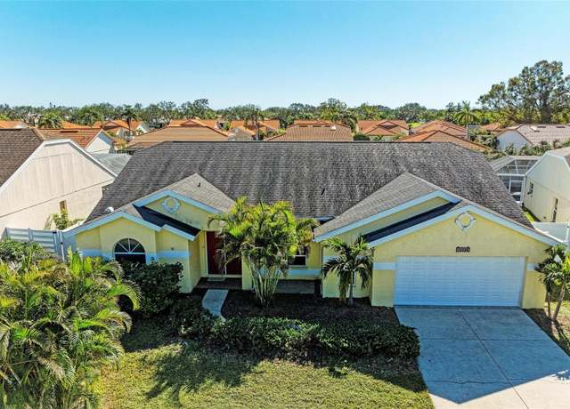 Property at 4581 E Dover Street Cir, Bradenton, FL 34203, 3 beds, 2 baths