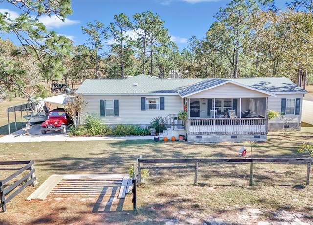 Property at 8251 SE 138 Ter, Dunnellon, FL 34431, 3 beds, 2 baths