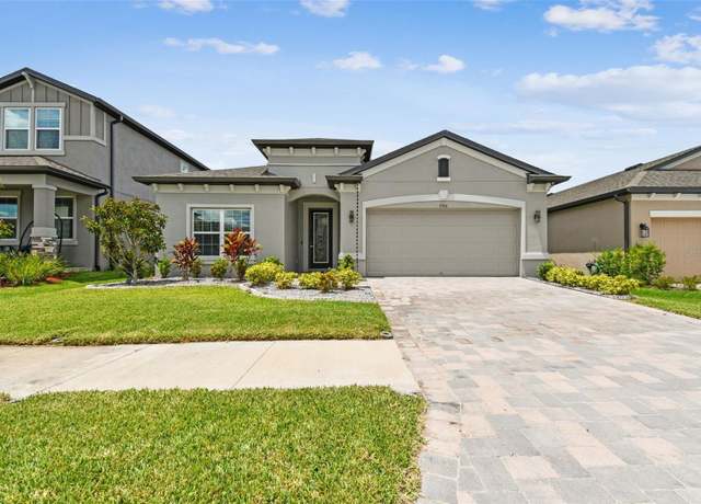 Property at 9316 Crescent Ray Dr, Wesley Chapel, FL 33545, 4 beds, 3 baths