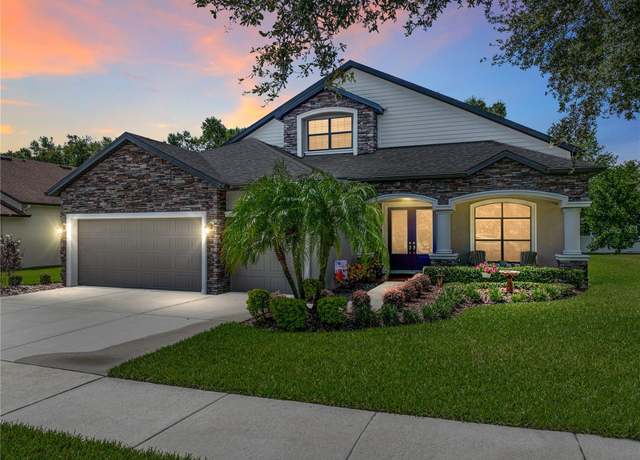 Property at 3509 Starling Estates Ct, Valrico, FL 33596, 4 beds, 4 baths