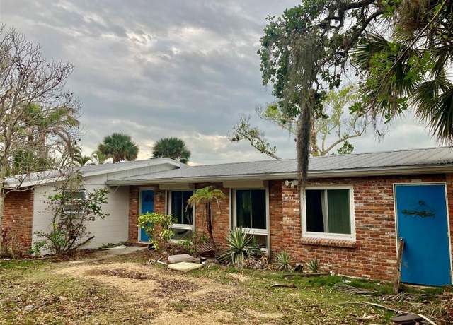 Property at 7820 Midnight Pass Rd, Sarasota, FL 34242, 3 beds, 2 baths