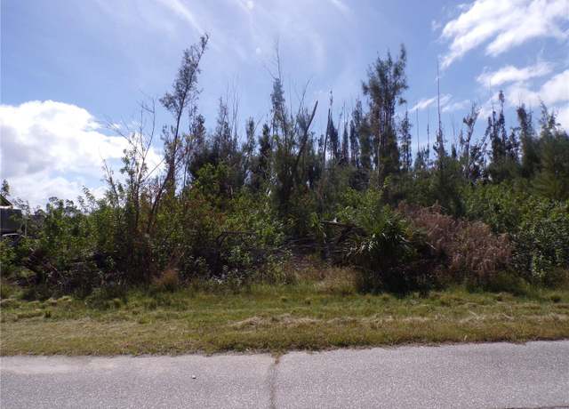 Property at 16724 Liggett Cir, Port Charlotte, FL 33981